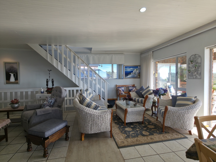 3 Bedroom Property for Sale in Wavecrest Eastern Cape